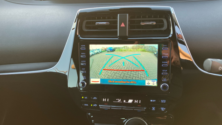 Toyota Prius 1.8 VVTi Business Edition Plus 5dr CVT Hybrid Hatchback